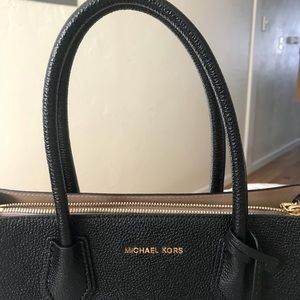 Michael Kors Brand New Large Mercer Purse